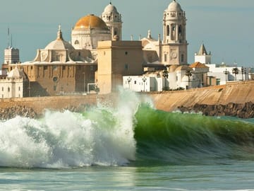 Cádiz and Jerez Day Tour from Seville with Tastings