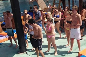 All Inclusive Catamaran Yatch Tour with Lunch and Soft Drinks