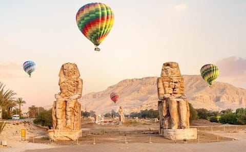 Hot Air Balloon and Temple Tour in Luxor, Egypt