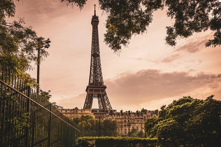 5 hours Paris City tour with Galeries Lafayette and Dinner cruise  4