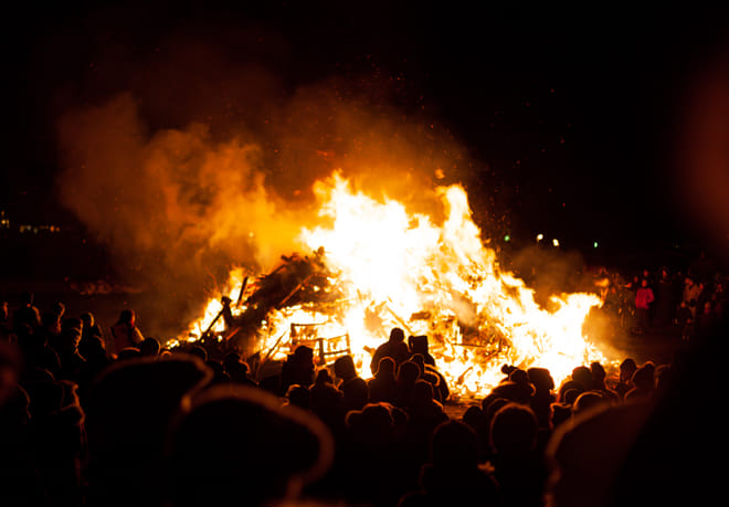 Bonfire Tour 7