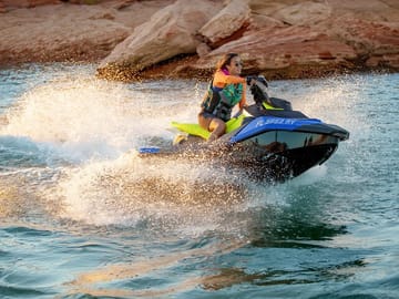 Jet Ski Adventure Along Alanya's Scenic Coastline