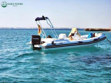 Escursione in motoscafo alla Casa dei Delfini – Hurghada