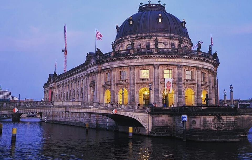 Private 3-Hour Walking Tour of Berlin's Historic Sites