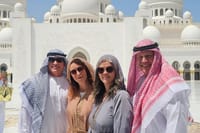 Sheikh Zayed Grand Mosque Tour with Buffet Lunch From Dubai 10