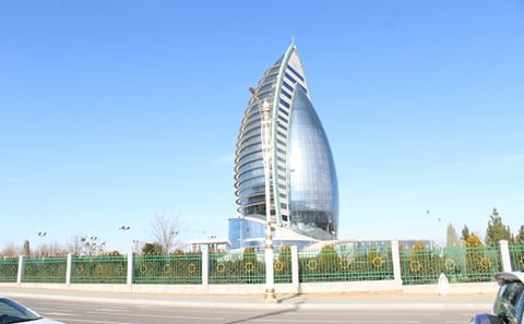 Ashgabat Full‑Day City Tour with Local Guide