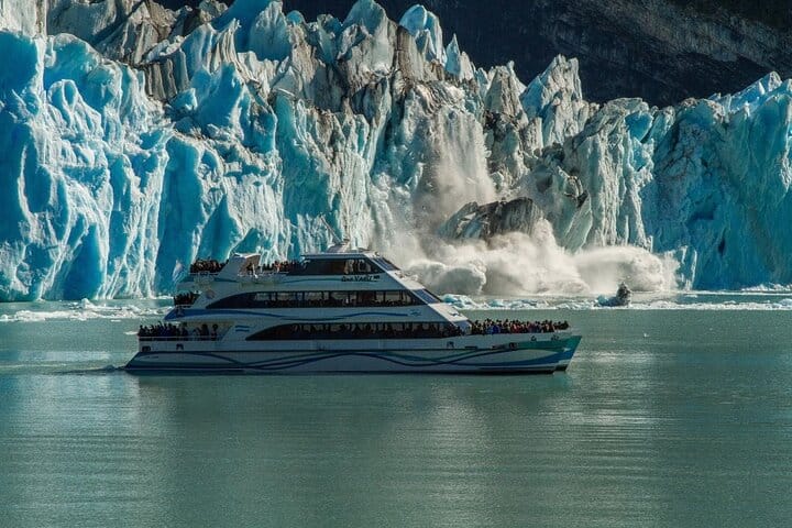 Perito Moreno Glacier - CALAFATE (Footbridges and Navigation) 3
