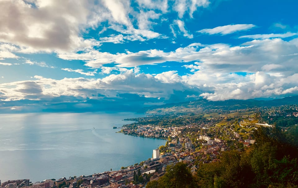 Guided Walking Tour of Montreux's Culture and Scenery