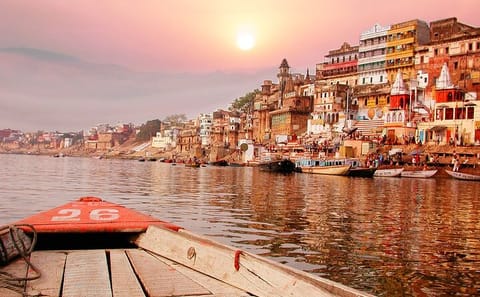 Varanasi and Sarnath Cultural Tour with Aarti and Boat Ride