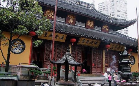 13-Day Cultural Tour of Beijing, Xi'an, Shanghai, and Hong Kong