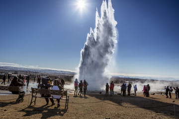 Private 10-Day Van Tour of Iceland's Scenic Highlights