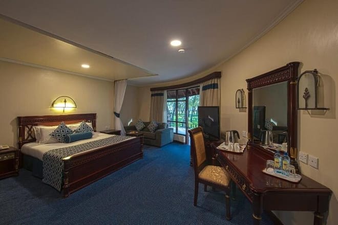 4-Day Lake Naivasha & Amboseli- Luxury Grp Joining Safari 6