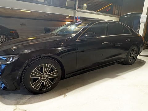 Private Transfer: Keflavik Airport → Reykjavík in Sedan, photo 2