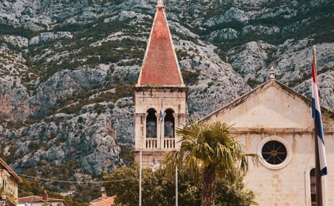 Cliffview Adventure Tour in Makarska and Biokovo Skywalk