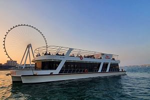 Sunset and Luxury Dinner Cruise in Dubai 