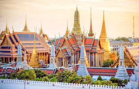 Grand Palace and Emerald Buddha Temple Tour in Bangkok
