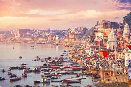 5-Day Delhi -Varanasi and Agra Tour with 2 round trip train journeys