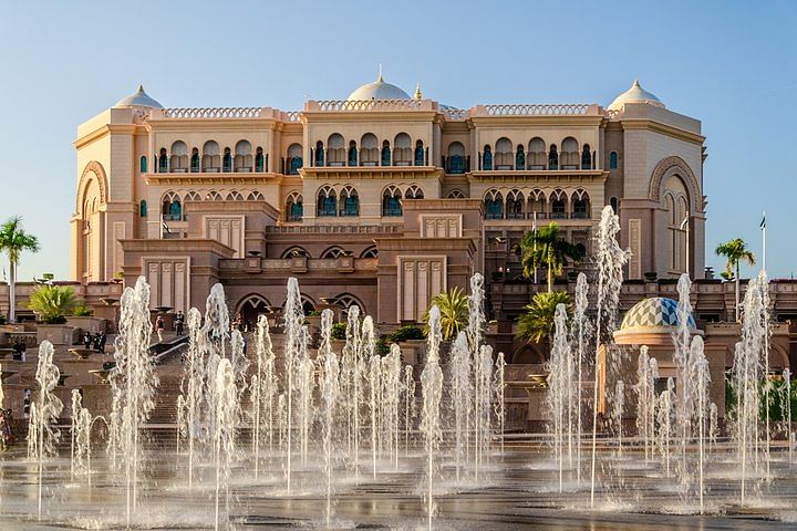 Abu Dhabi City Tour with Qasr Al Watan & Gold Cappuccino at Emirates Palace