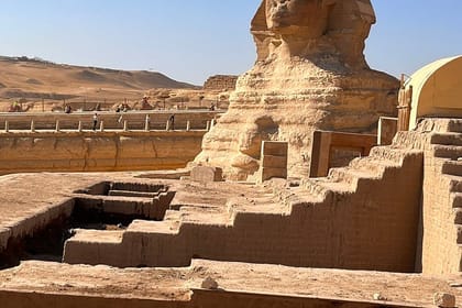 Giza Pyramids, Memphis and Sakkara Pyramids Private Day Tour