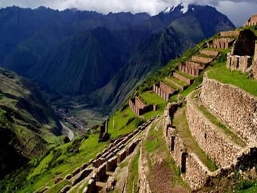 Sacred Valley Full Day Tour: Pisac and Ollantaytambo Highlights