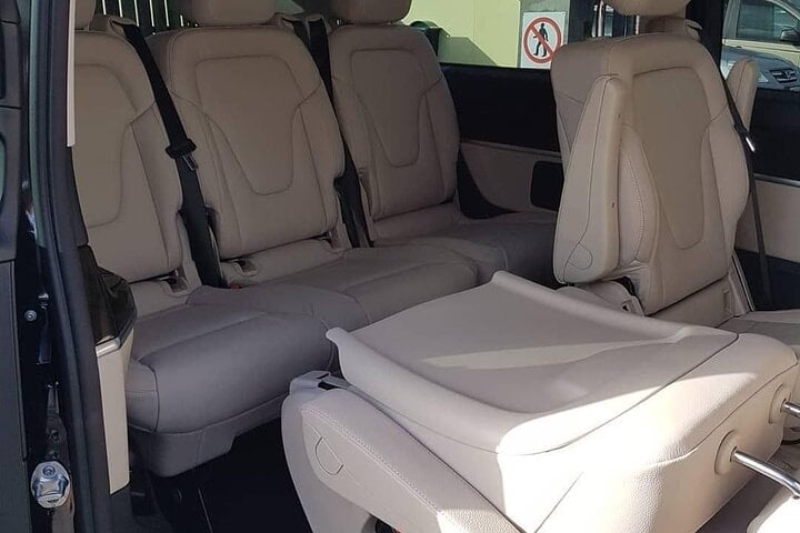 Galway To Killarney Private MPV Transfer 4