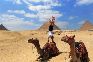 Private Full-Day Tour of Giza Pyramids and Sakkara in Cairo