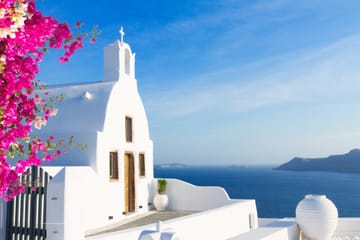 Athens and Fira 8-Day Cultural Tour with French Guide