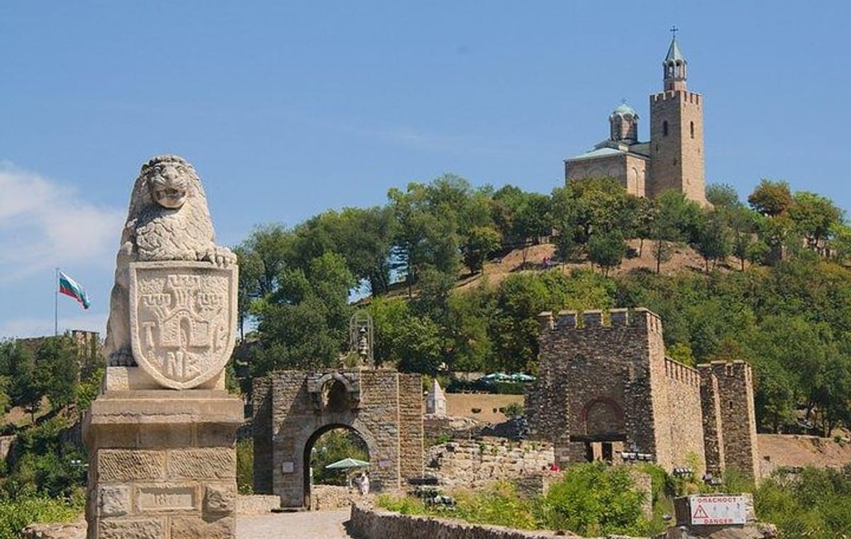 Veliko Tarnovo and Arbanasi Tour from Sofia