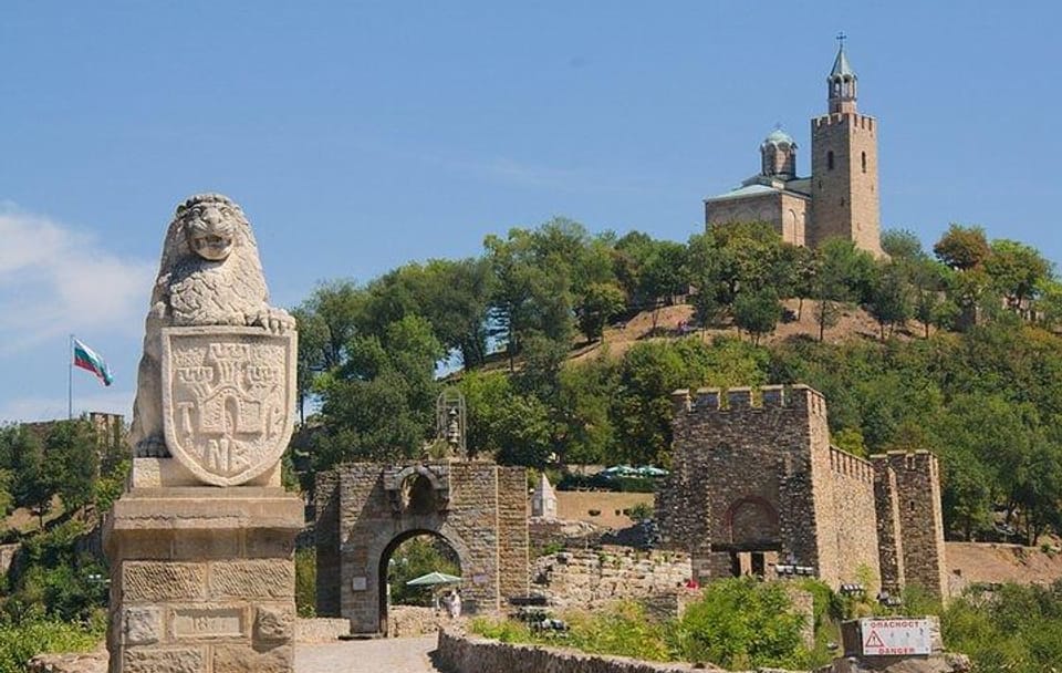 Cultural Day Tour of Veliko Tarnovo and Arbanasi from Sofia