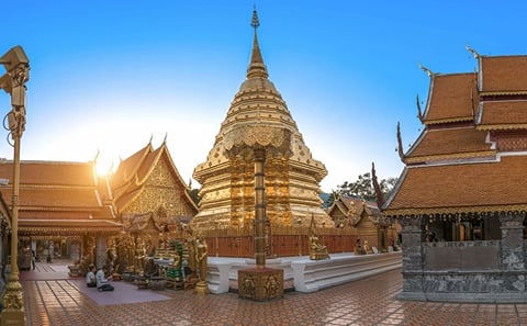 Chiang Mai Temples and City Tour with Cultural Insights