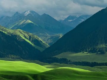 7-Day Xinjiang Highlights Tour(Customizing the Tour – According to Your Needs)