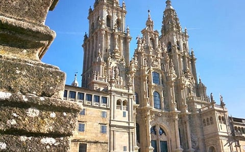 Santiago de Compostela & Valença Small Group Tour from Porto