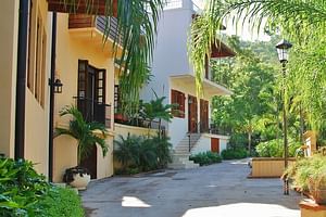 Private Transfer Guanacaste Airport To Casa Chameleon At Las Catalinas
