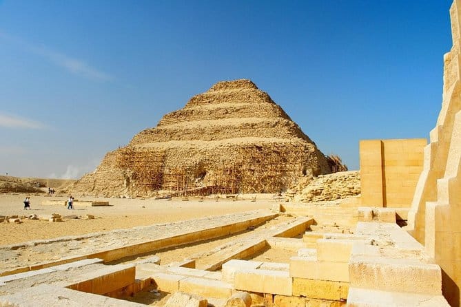 Cairo : Full Day Tour to Pyramids, Sphinx, Memphis and Sakkara Private Guided Tour 3