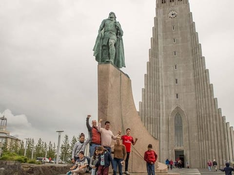 Private Tour Reykjavik City SUV 5 Pax