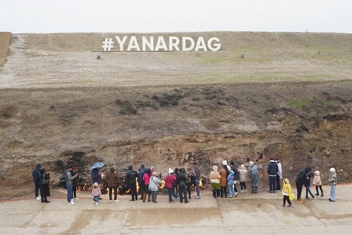 Gobustan-Mud volcanoes-Fire temple-Fire Mountain-tour-Private_tour-free