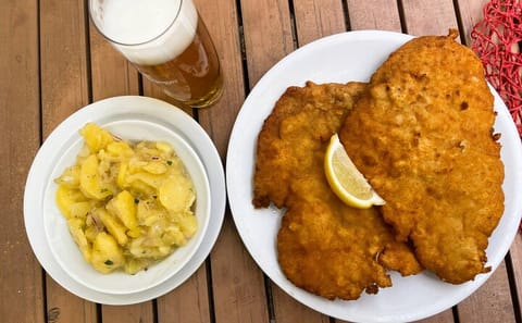 Vienna Food Tasting Tour in Hidden Gems for Small Groups