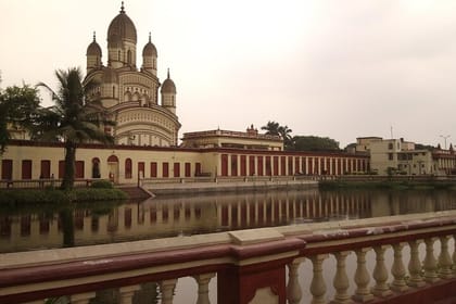 Colonial Kolkata, Tea Estate & Buddhist Monasteries