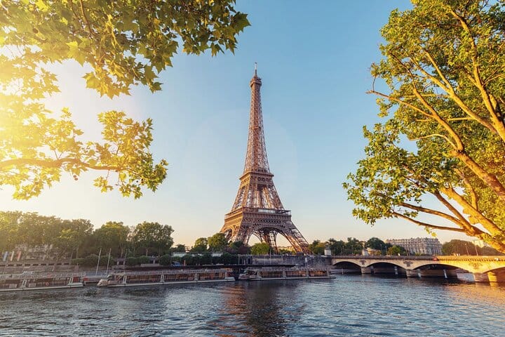 Half-Day Private Tour in Paris with Guide 7