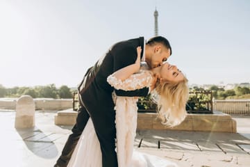 Eiffel Tower Photo Session in Paris for Lasting Memories