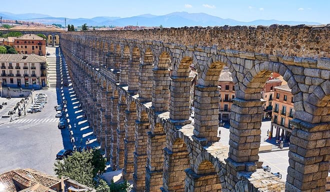 Hiking in Madrid & Visit Segovia