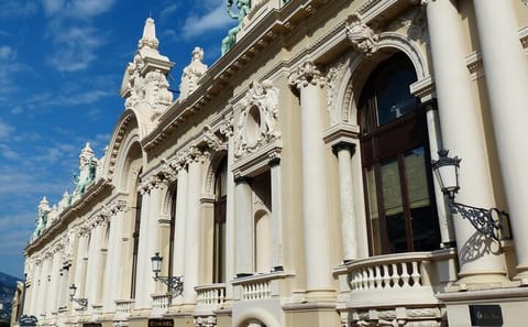 Guided Walking Tour of Historic Monaco: Palace to Casino Square