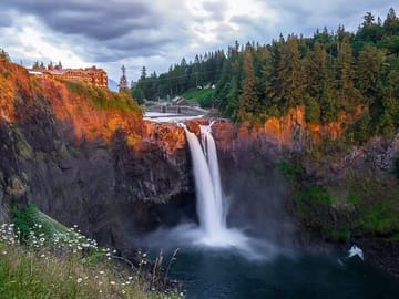 Seattle Suburbs Adventure Tour: Bellevue, Kirkland, Redmond