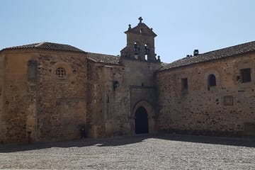 Explore Caceres' Medieval Heritage: Old Town and Cathedral Tour