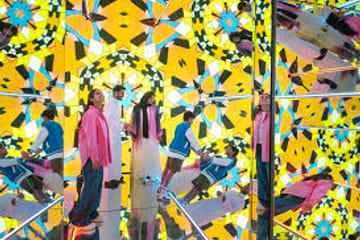 Dubai House of Hype Tour with Private Transfers and Photography