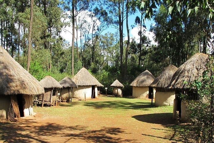 bomas huts