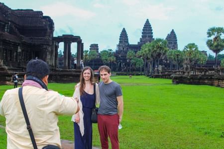 Discover Cambodia: Private Tour of Angkor Wat & Phnom Penh Highlights