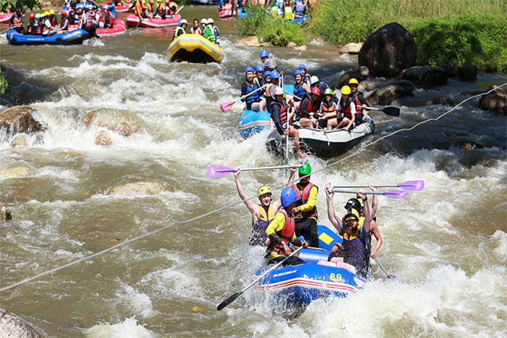 PHUKET-PHANG NGA: Full Day White water Rafting -Zipline 150 M.- Waterfall-Lunch 2