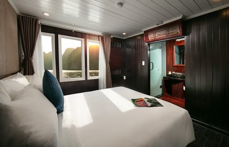 Bai Tu Long Bay Overnight Cruise from Hanoi Inlcuded Transfer