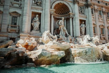 Photography Session at Rome's Trevi Fountain